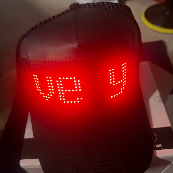 Black LED Hat - Picture 8 of 9